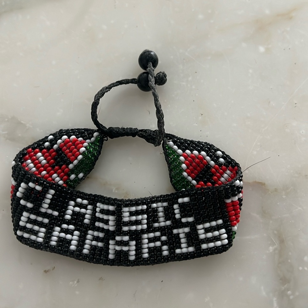 NEW NEVER WORN AFRICAN BEADED BRACELET! Authentic from Africa!
